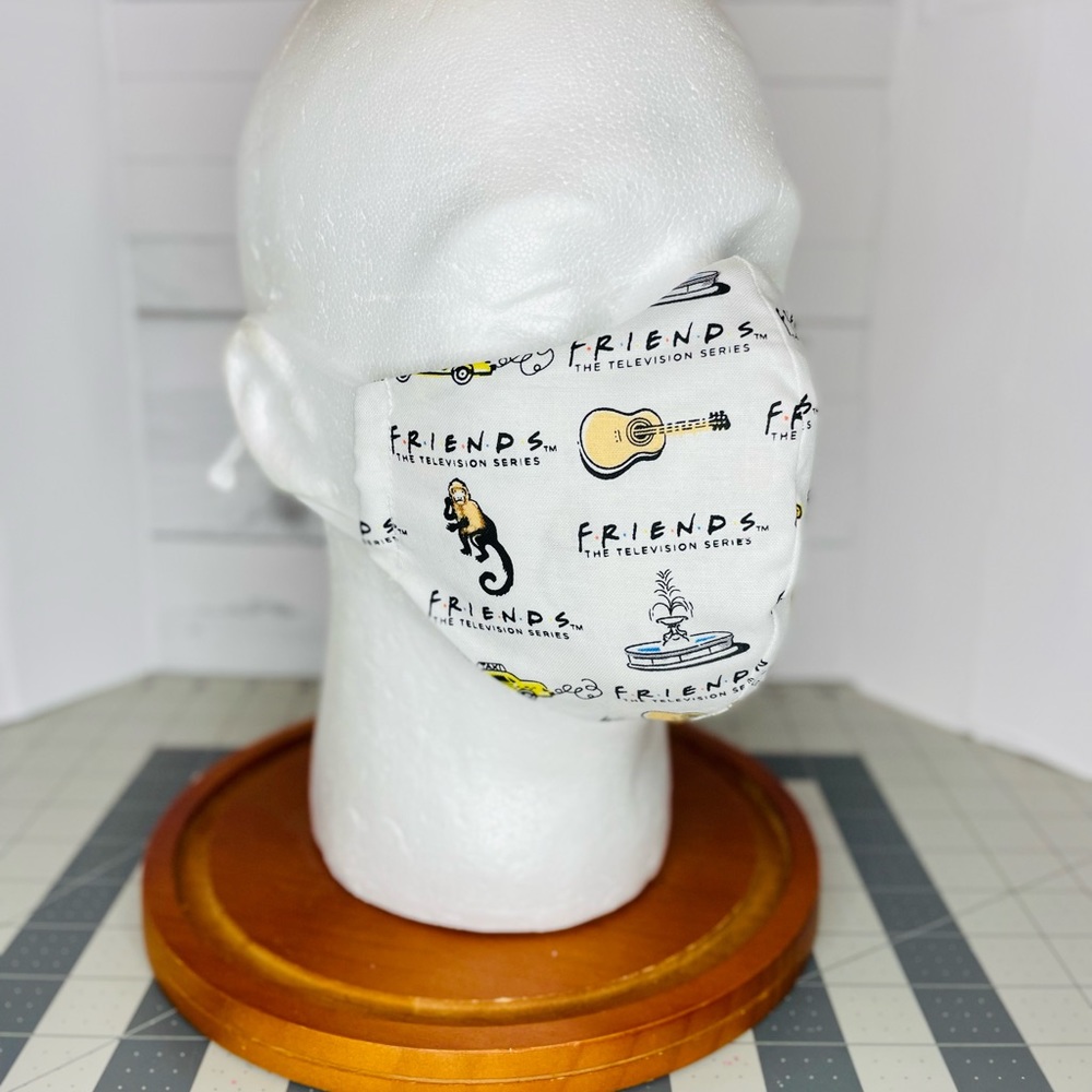 FRIENDS The television series tv show 
F.R.I.E.N.D.S Central Perk face mask glam